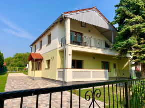 Pine&Chill Apartments, Balatonalmádi